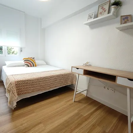 Sol&castillo - A 2 Min Playa Postiguet Alicante